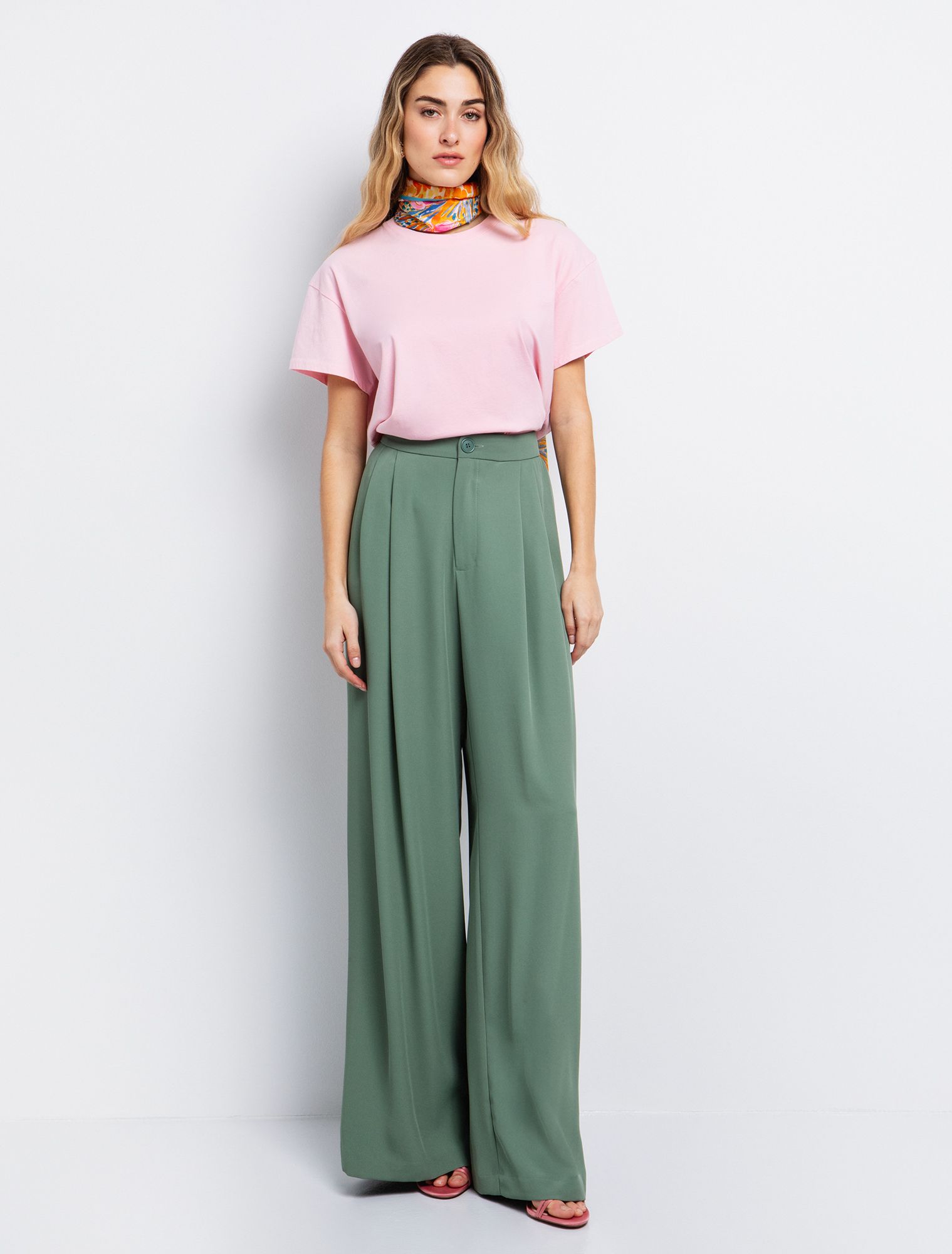 TOI MOI Basic T-shirt with round neckline